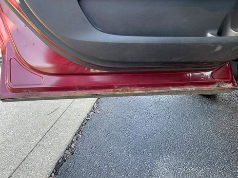 Used 2010 GMC Terrain SLE image 16