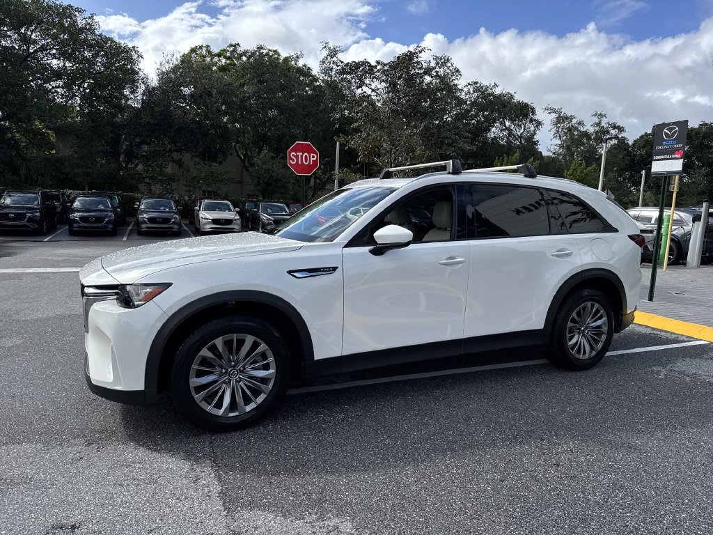 Used 2024 MAZDA CX-90 Plug-In Hybrid w/ Preferred AWD/4WD image 10