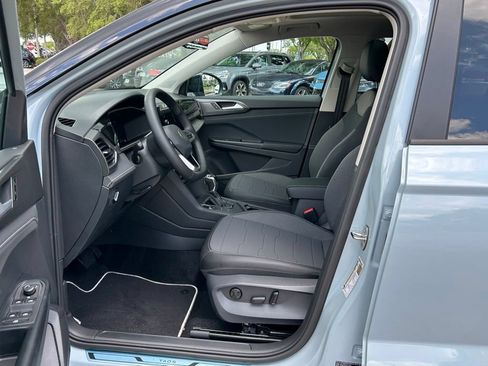New 2026 Volkswagen Taos SE FWD image 15