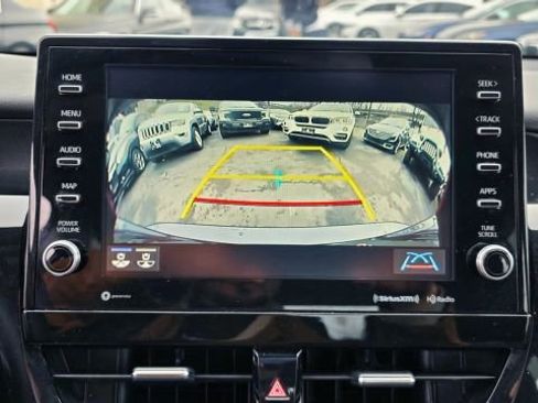 Used 2022 Toyota Camry XLE image 20