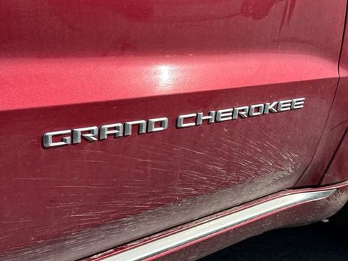 Used 2015 Jeep Grand Cherokee Summit w/ Platinum Series Group AWD/4WD image 17