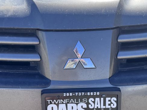Used 2004 Mitsubishi Endeavor LS AWD/4WD image 45