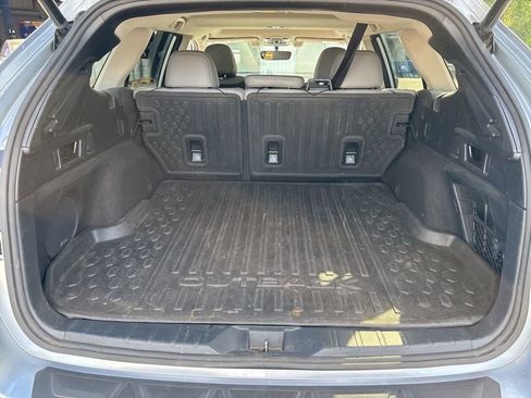 Used 2021 Subaru Outback Limited image 30