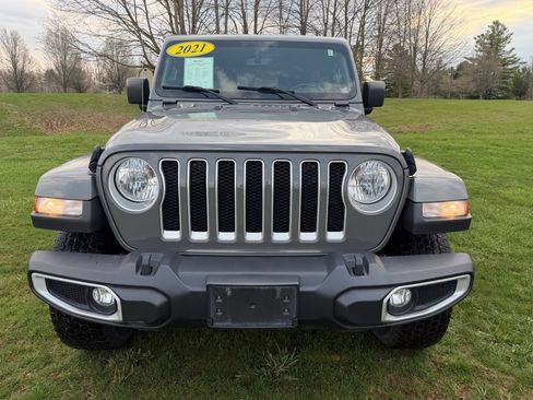 Used 2021 Jeep Wrangler Unlimited Sahara w/ Uconnect 4C Nav & Sound Group AWD/4WD image 8