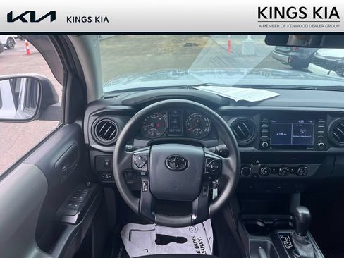 Used 2020 Toyota Tacoma SR AWD/4WD image 18