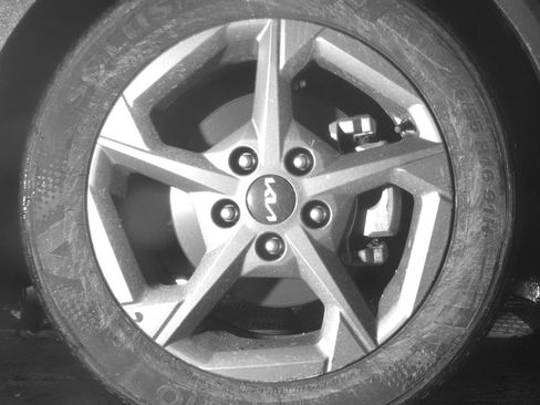 Used 2025 Kia K4 LXS image 13