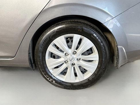 Used 2025 Nissan Sentra S FWD image 37