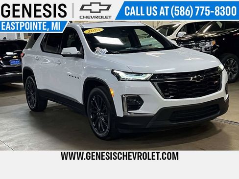Certified 2023 Chevrolet Traverse RS w/ LPO, Floor Liner Package image 7