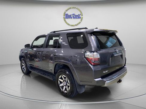 Used 2022 Toyota 4Runner TRD Off-Road Premium w/ Moonroof Package AWD/4WD image 3