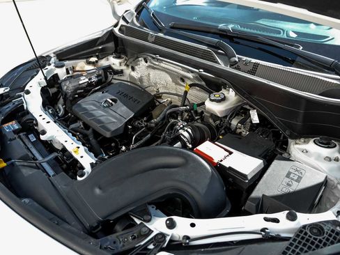 Used 2020 Buick Encore GX Select w/ Sport Touring Package image 46