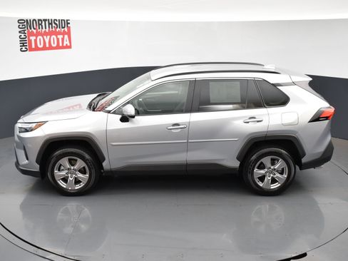 Used 2025 Toyota RAV4 XLE image 17