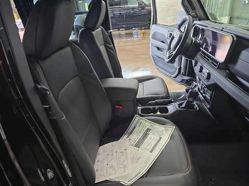 New 2026 Jeep Wrangler Sahara image 10