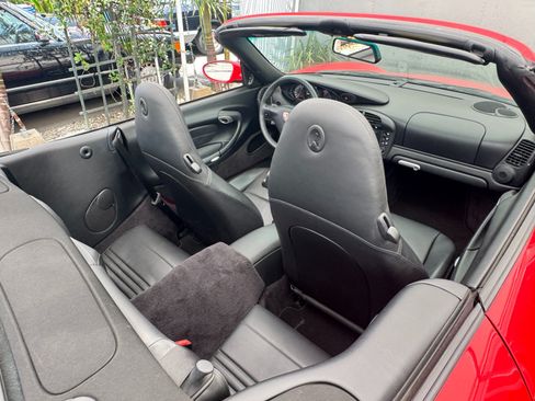 Used 2002 Porsche 911 Cabriolet image 16
