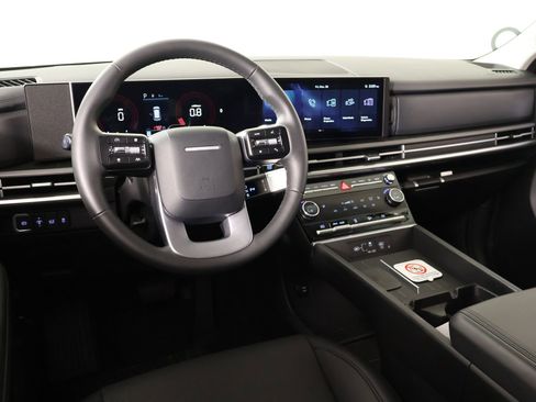 Used 2025 Hyundai Santa Fe SEL image 2