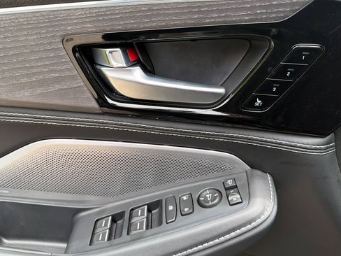 Certified 2026 Acura MDX SH-AWD w/ Advance Package image 11