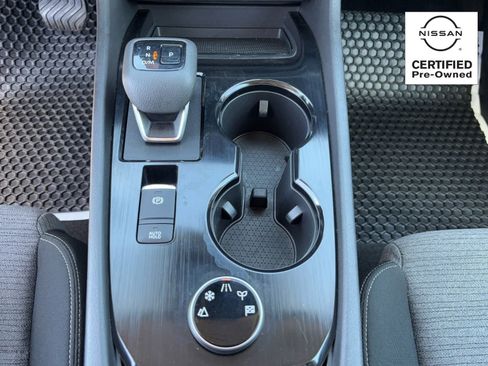 Certified 2022 Nissan Rogue SV AWD/4WD image 27