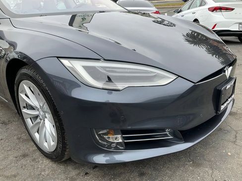 Used 2019 Tesla Model S Standard Range AWD/4WD image 75