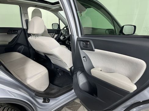 Used 2018 Subaru Forester 2.5i Premium image 14