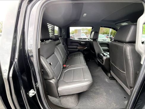 Used 2021 Chevrolet Silverado 1500 LT Trail Boss w/ Convenience Package II AWD/4WD image 16