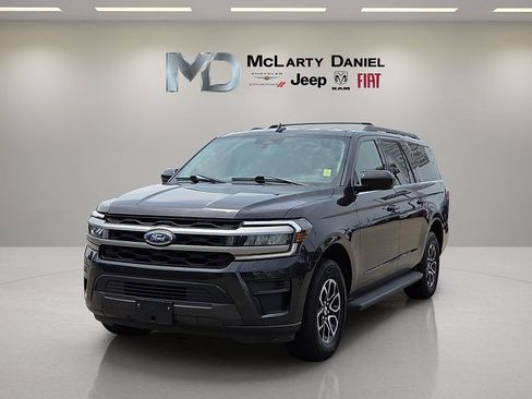 Used 2024 Ford Expedition Max XLT AWD/4WD image 2
