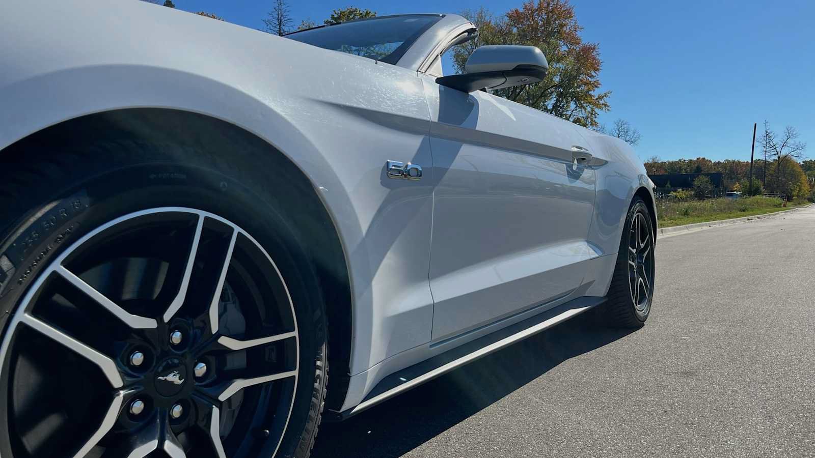 Used 2019 Ford Mustang GT Premium w/ Equipment Group 401A RWD image 16