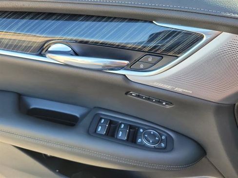 Certified 2023 Cadillac XT6 Premium Luxury image 42