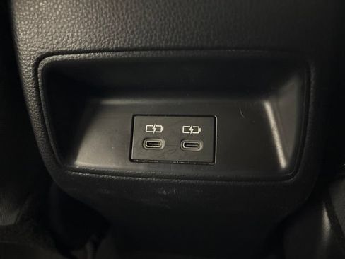 Used 2025 Toyota Corolla LE FWD image 28