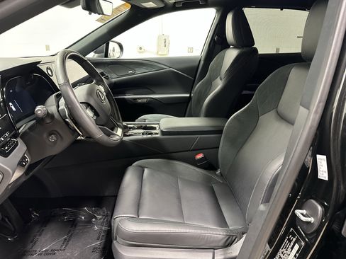 Used 2025 Lexus RX 350 AWD w/ Convenience Package image 17