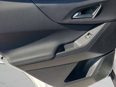 New 2026 Chevrolet Equinox LT FWD image 15