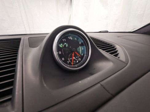 Used 2015 Porsche Macan Turbo image 12