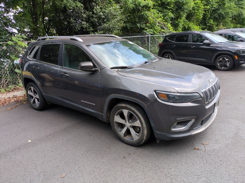 Used 2020 Jeep Cherokee Limited FWD image 1