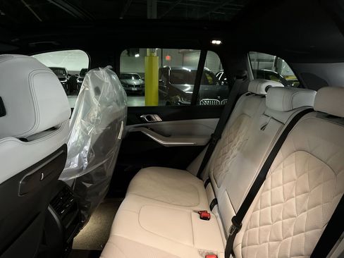 New 2026 BMW X5 xDrive40i w/ M Sport Package image 23