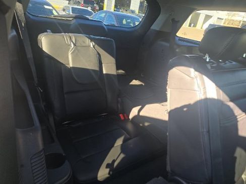 Used 2022 Ford Explorer XLT w/ Equipment Group 202A image 14