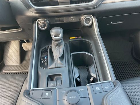 Used 2024 Toyota Grand Highlander XLE image 20