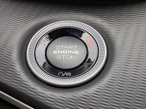 New 2025 Jeep Grand Cherokee L Laredo image 25