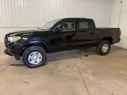 Certified 2023 Toyota Tacoma SR AWD/4WD image 2