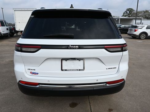 Used 2023 Jeep Grand Cherokee Laredo w/ Luxury Tech Group I image 26