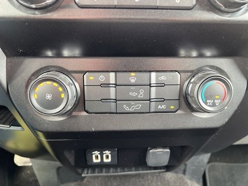 Used 2019 Ford F150 XLT image 26
