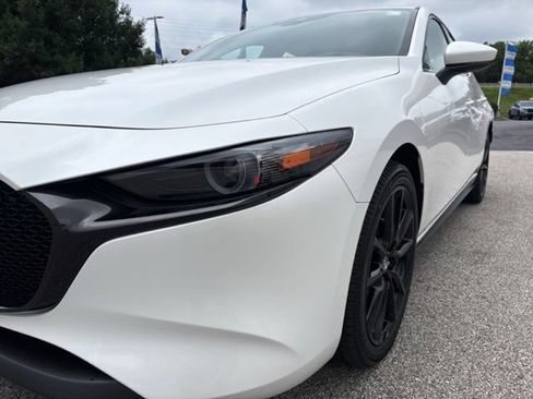 Used 2022 MAZDA MAZDA3 s FWD image 26