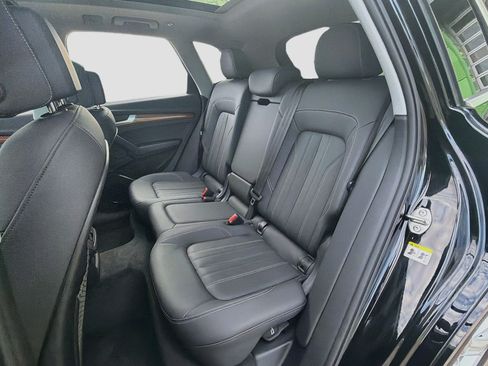 Used 2023 Audi Q5 2.0T Premium w/ Convenience Package AWD/4WD image 28