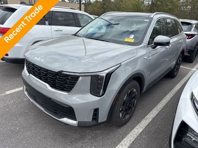 Used 2025 Kia Sorento S w/ Panoramic Sunroof Package