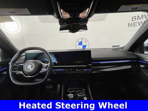 Certified 2025 BMW 530i xDrive image 9