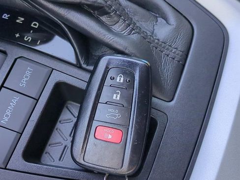 Certified 2022 Toyota RAV4 XLE Premium image 27