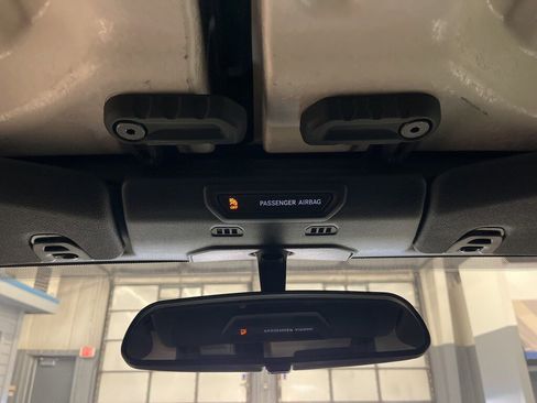 Used 2023 Jeep Wrangler Unlimited Sport image 29