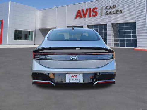 Used 2025 Hyundai Sonata SEL FWD image 7