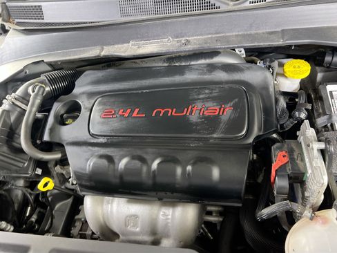 Used 2022 Jeep Compass Latitude w/ Sun and Sound Group image 30