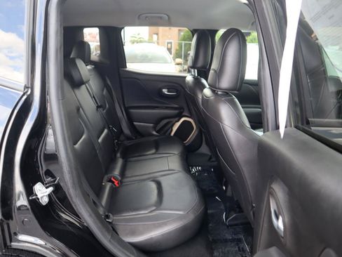 Used 2017 Jeep Renegade Limited AWD/4WD image 12