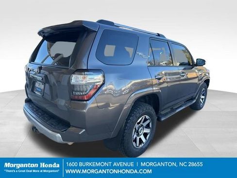 Used 2017 Toyota 4Runner TRD Off-Road image 9