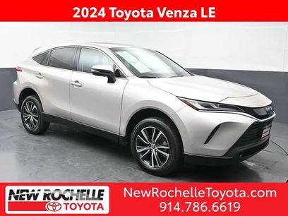 Used 2024 Toyota Venza LE