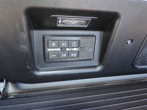 Certified 2025 GMC Sierra 2500 AT4X image 16